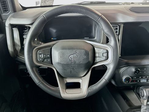 Used 2025 Ford Bronco Big Bend image 18