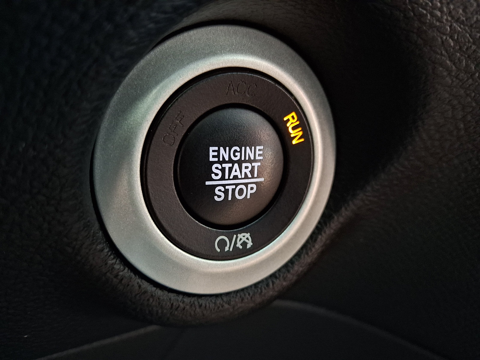Used 2025 Chrysler Pacifica Select FWD image 23