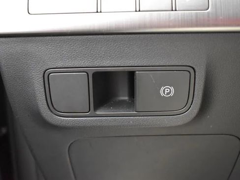 Used 2024 Hyundai Kona SEL image 22