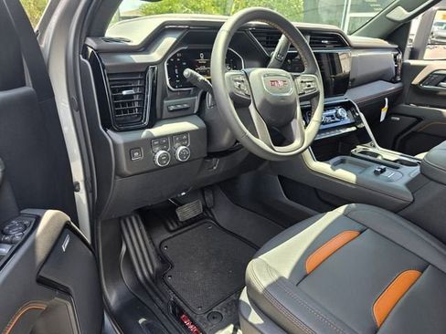 Used 2026 GMC Sierra 2500 AT4 w/ AT4 Premium Plus Package AWD/4WD image 11