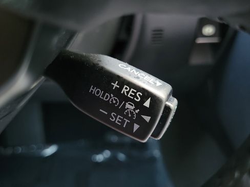 Certified 2025 Lexus IS 350 F Sport image 22