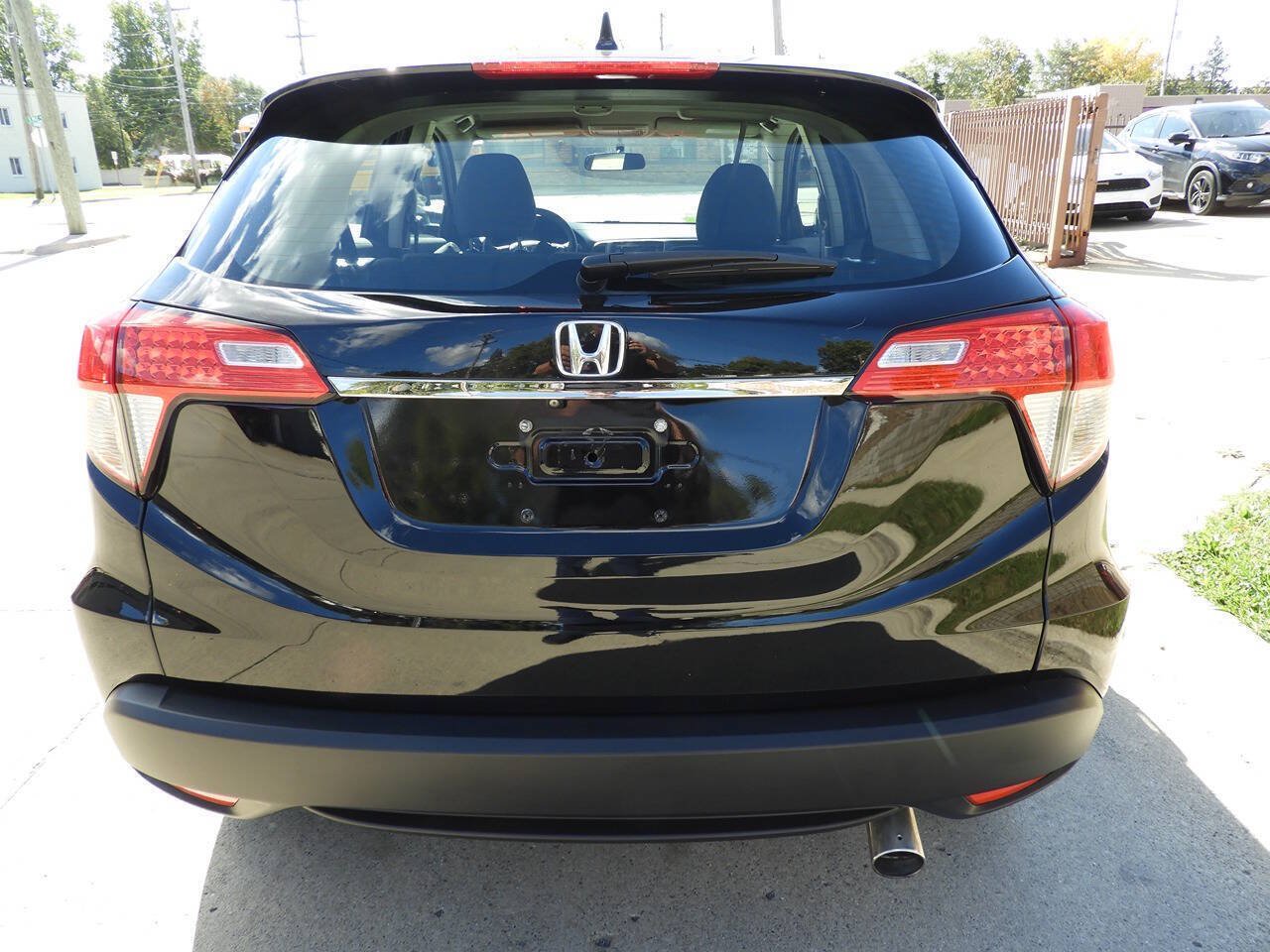 Used 2020 Honda HR-V LX image 7