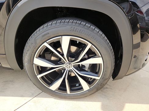 New 2026 Volkswagen Atlas SEL Premium R-Line AWD/4WD image 9