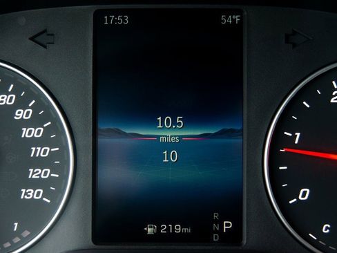 Used 2025 Mercedes-Benz Sprinter 2500 image 37