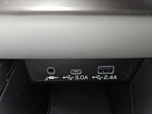 Used 2025 Subaru Legacy Limited w/ Popular Package #3 image 21