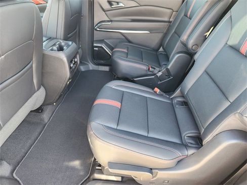 New 2026 Chevrolet Traverse RS image 31