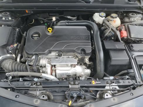 Used 2025 Chevrolet Malibu LT FWD image 27