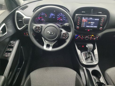 Used 2020 Kia Soul S FWD image 22