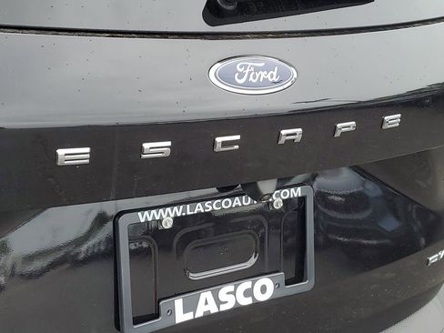 Used 2025 Ford Escape Active w/ Active Premium Tech Pack image 36