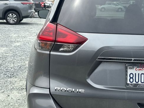Used 2019 Nissan Rogue SL FWD image 13