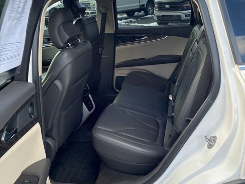 Used 2019 Lincoln Nautilus Reserve w/ Cargo Utility Package image 14