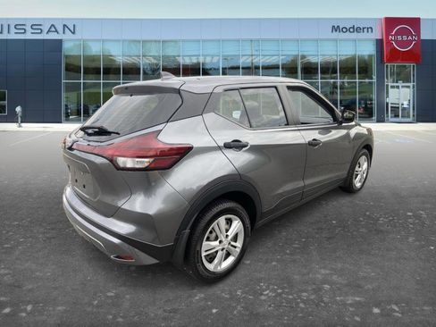 Used 2024 Nissan Kicks S FWD image 5