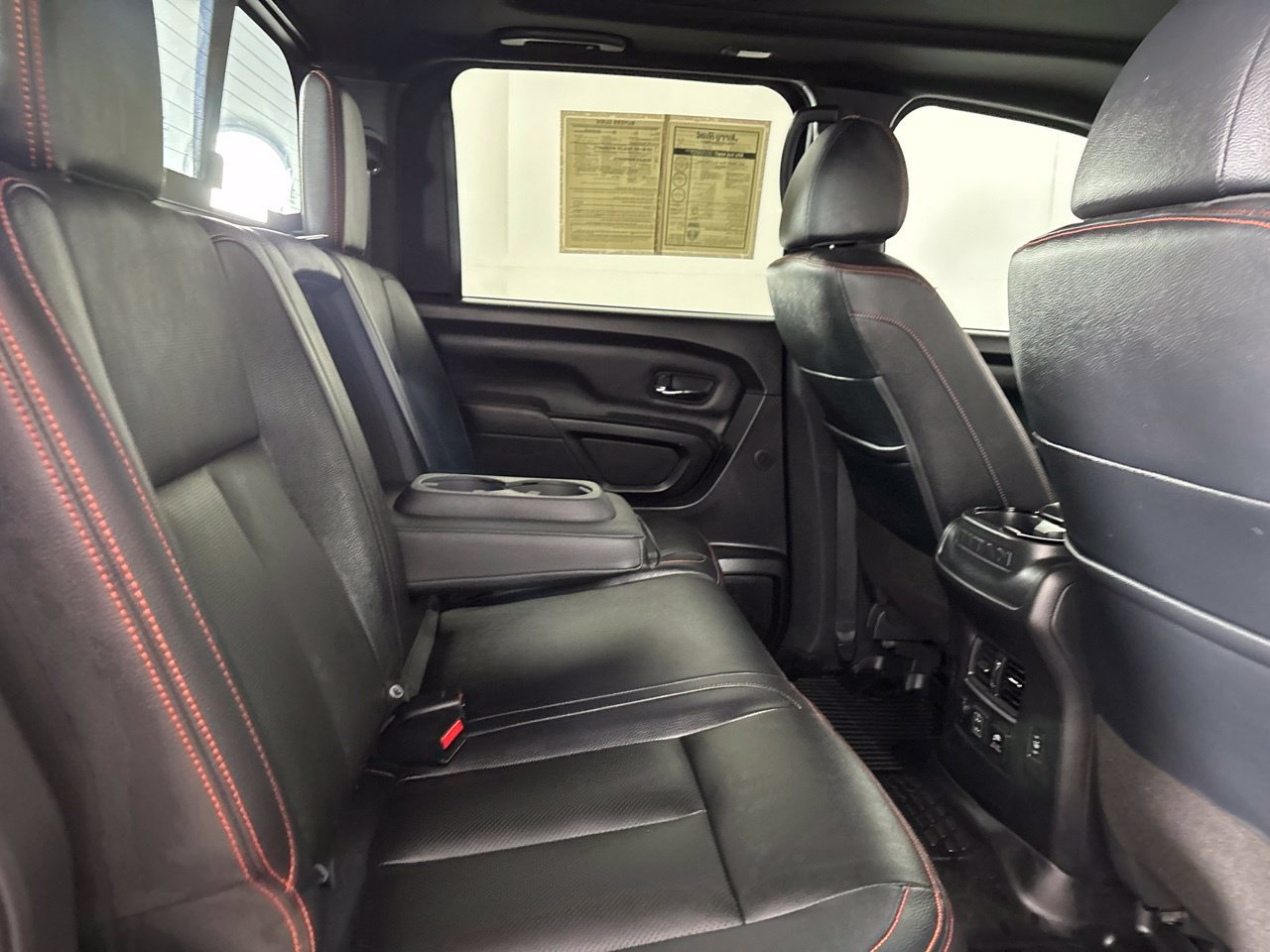 Used 2022 Nissan Titan PRO-4X w/ Pro-4x Convenience Package AWD/4WD image 31