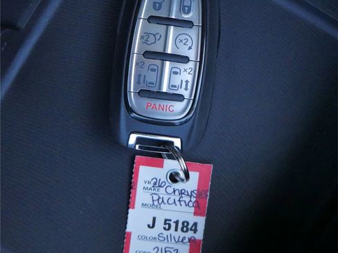 New 2026 Chrysler Pacifica Select FWD image 48