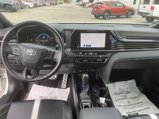 Used 2025 Toyota Camry SE FWD image 22