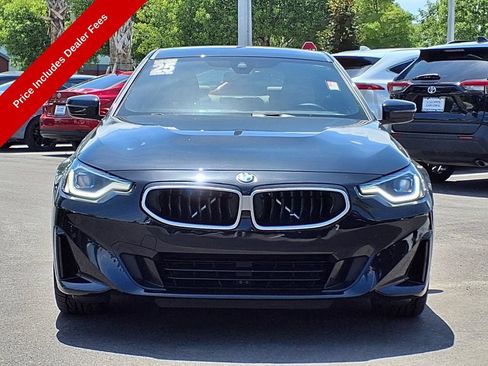 Used 2025 BMW 230i Coupe w/ Premium Package RWD image 2