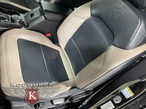 Used 2022 Ford Bronco Wildtrak image 12