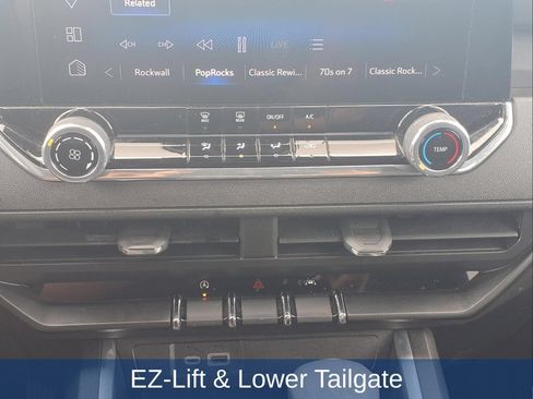 Used 2024 Chevrolet Colorado Trail Boss w/ Technology Package AWD/4WD image 24