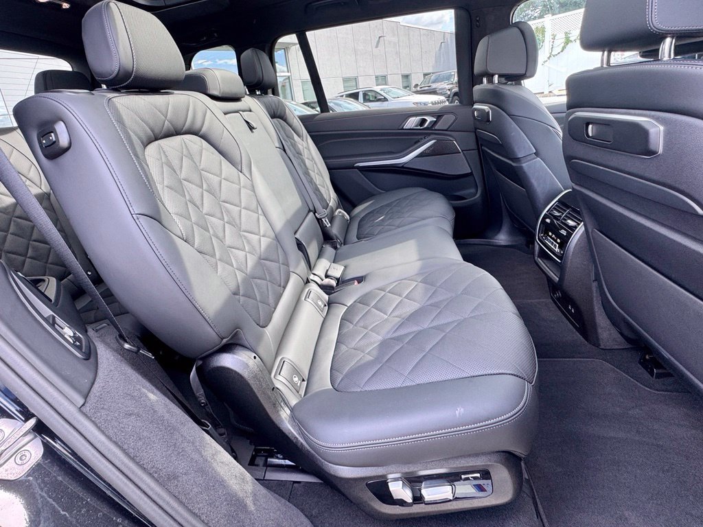 Used 2026 BMW X7 M60i AWD/4WD image 22