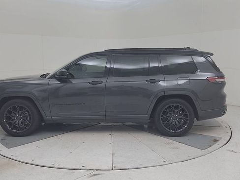 New 2025 Jeep Grand Cherokee L Summit image 10