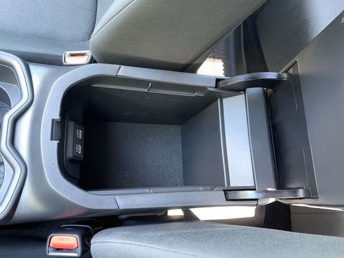Used 2025 Toyota RAV4 XLE w/ Convenience Package FWD image 26