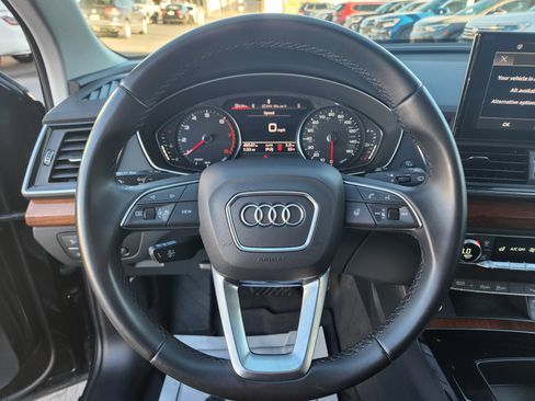 Used 2022 Audi Q5 2.0T Premium w/ Convenience Package image 10