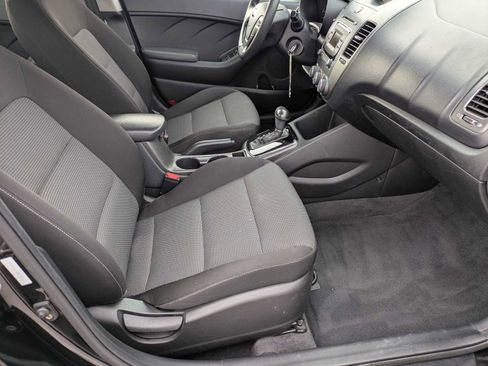 Used 2017 Kia Forte LX image 21