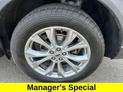 Used 2021 Ford Explorer XLT w/ Equipment Group 202A AWD/4WD image 60