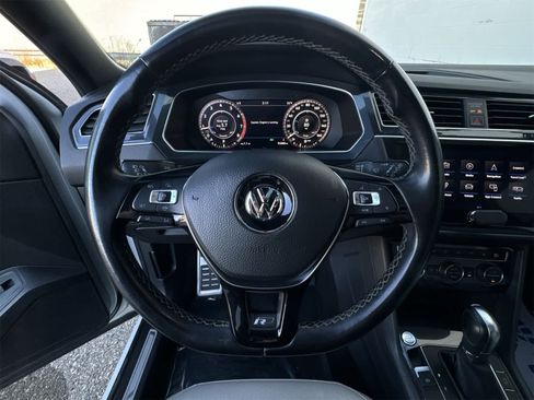 Used 2019 Volkswagen Tiguan SEL R-Line w/ 3rd Row Seat Package image 26