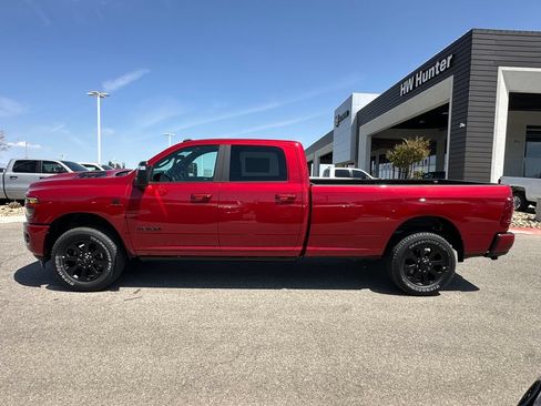 New 2026 RAM 2500 Laramie AWD/4WD image 3