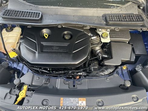Used 2015 Ford Escape Titanium w/ Equipment Group 301A image 39