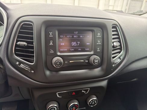 Used 2017 Jeep Compass Sport w/ Tech Group FWD image 43