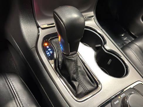 Used 2020 Jeep Grand Cherokee Limited X AWD/4WD image 19