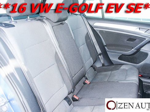 Used 2016 Volkswagen e-Golf SE FWD image 30