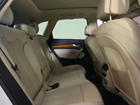 Certified 2023 Audi Q5 2.0T Premium Plus w/ Premium Plus Package image 17