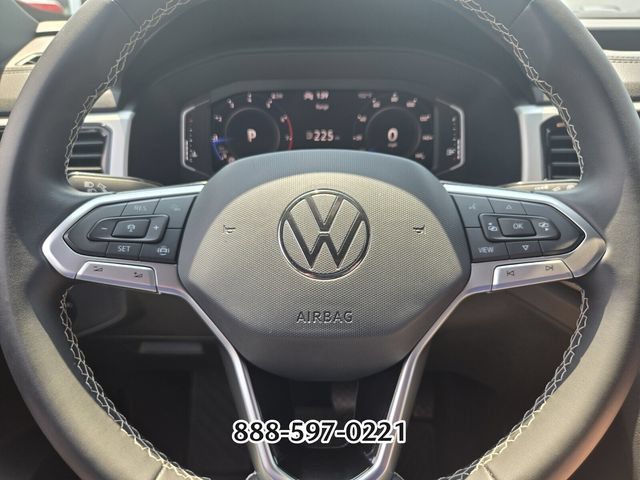 Used 2022 Volkswagen Atlas Cross Sport SE w/ Panoramic Sunroof Package FWD image 27