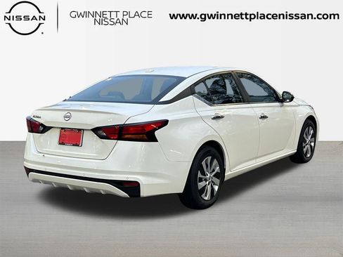 Certified 2025 Nissan Altima 2.5 S image 5