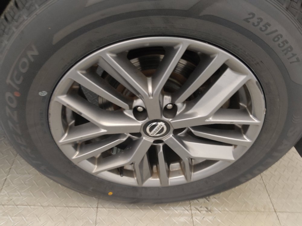 Used 2021 Nissan Rogue S FWD image 31