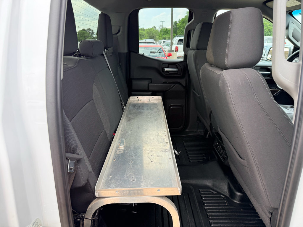 Used 2021 Chevrolet Silverado 1500 LT w/ Safety Package II AWD/4WD image 28