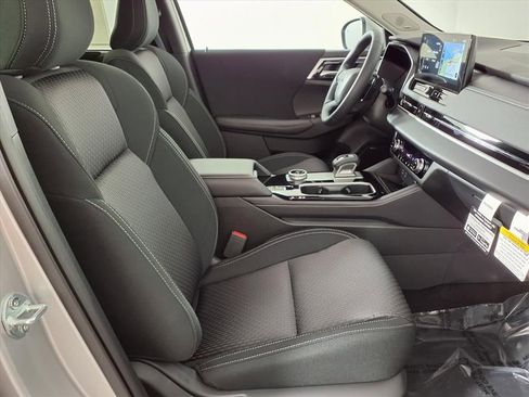 New 2026 Mitsubishi Outlander ES FWD image 9