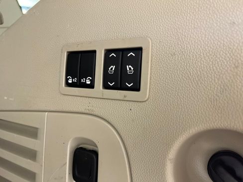 Used 2019 GMC Yukon Denali AWD/4WD image 10