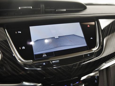 Certified 2025 Cadillac XT6 Premium Luxury image 19