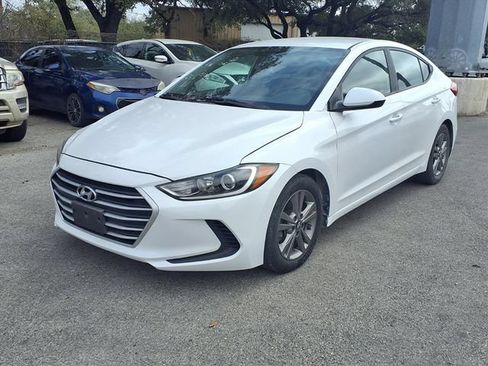 Used 2018 Hyundai Elantra SEL FWD image 3