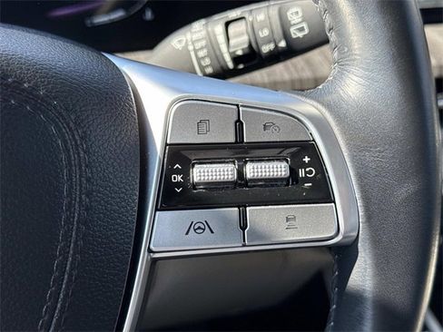 Used 2023 Kia Telluride EX w/ EX Captain's Chair Package image 24