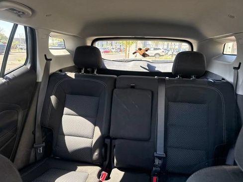 Used 2022 GMC Terrain SLE w/ Driver Convenience Package FWD image 11