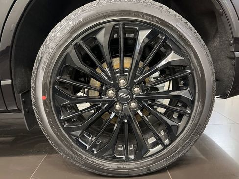 New 2026 Lincoln Corsair Reserve image 7