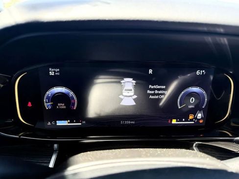 Used 2022 Jeep Wagoneer Series II w/ Premium Group I AWD/4WD image 26