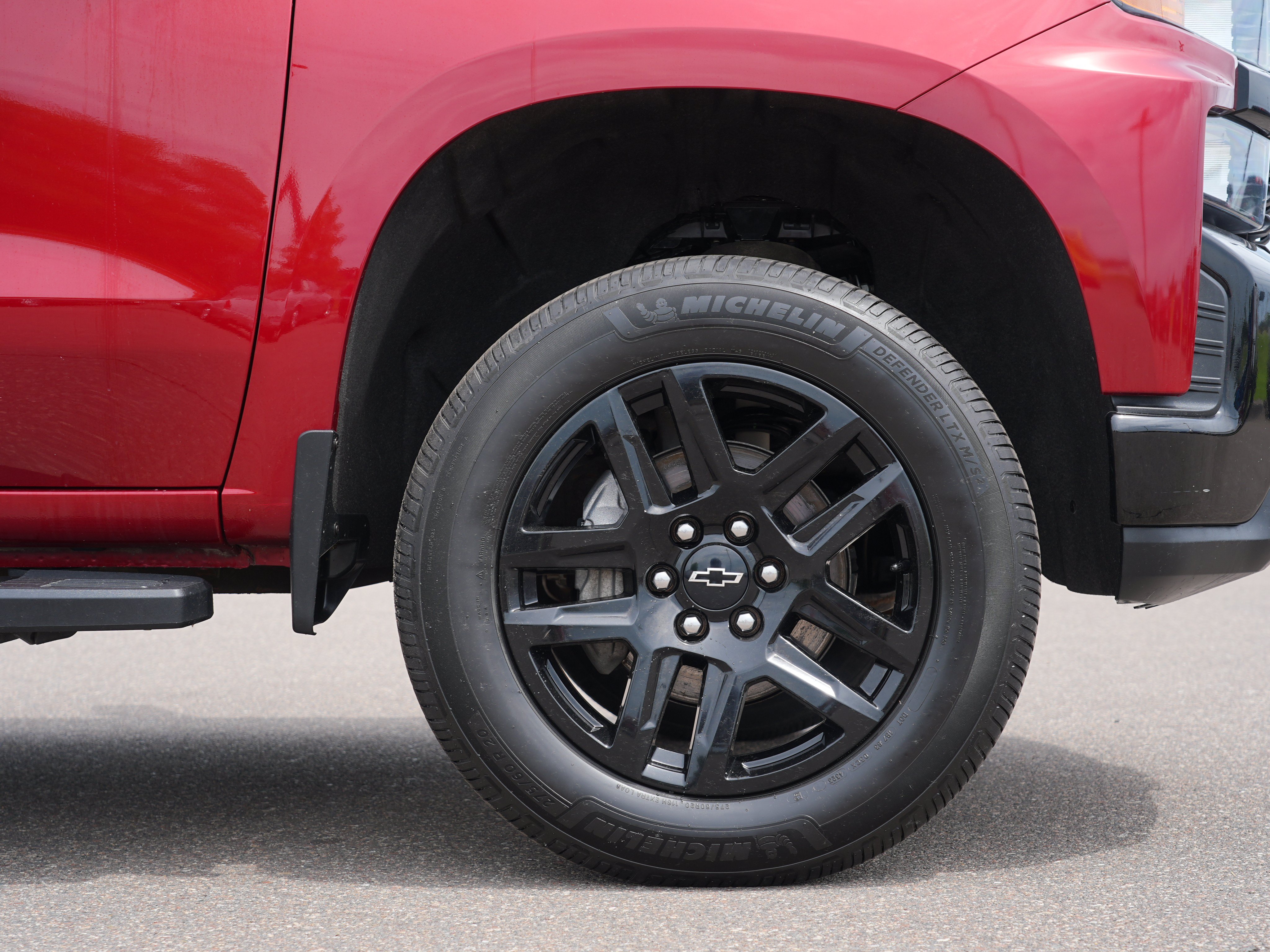 Used 2021 Chevrolet Silverado 1500 Custom Trail Boss w/ LPO, Dark Essentials Package AWD/4WD image 11