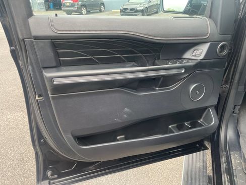 Used 2019 Ford Expedition Platinum AWD/4WD image 14