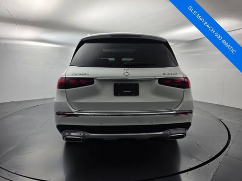 Used 2026 Mercedes-Benz Maybach GLS 600 4MATIC image 5